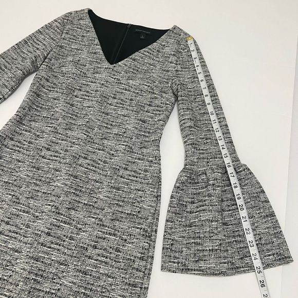 Banana Republic Black White Lined Bell Sleeve‎ V Neck Tweed Midi Dress Small - Picture 14 of 14